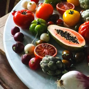 Asesoramiento nutricional para alimentación vegetariana, garantizando una dieta completa y equilibrada con enfoque en nutrición balanceada, planificación de comidas y educación personalizada.